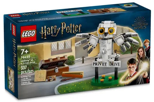 LEGO ® 76425 Hedwig ™ at 4 Privet Drive